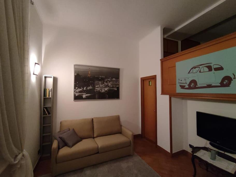 New Property Milan Bagian luar foto